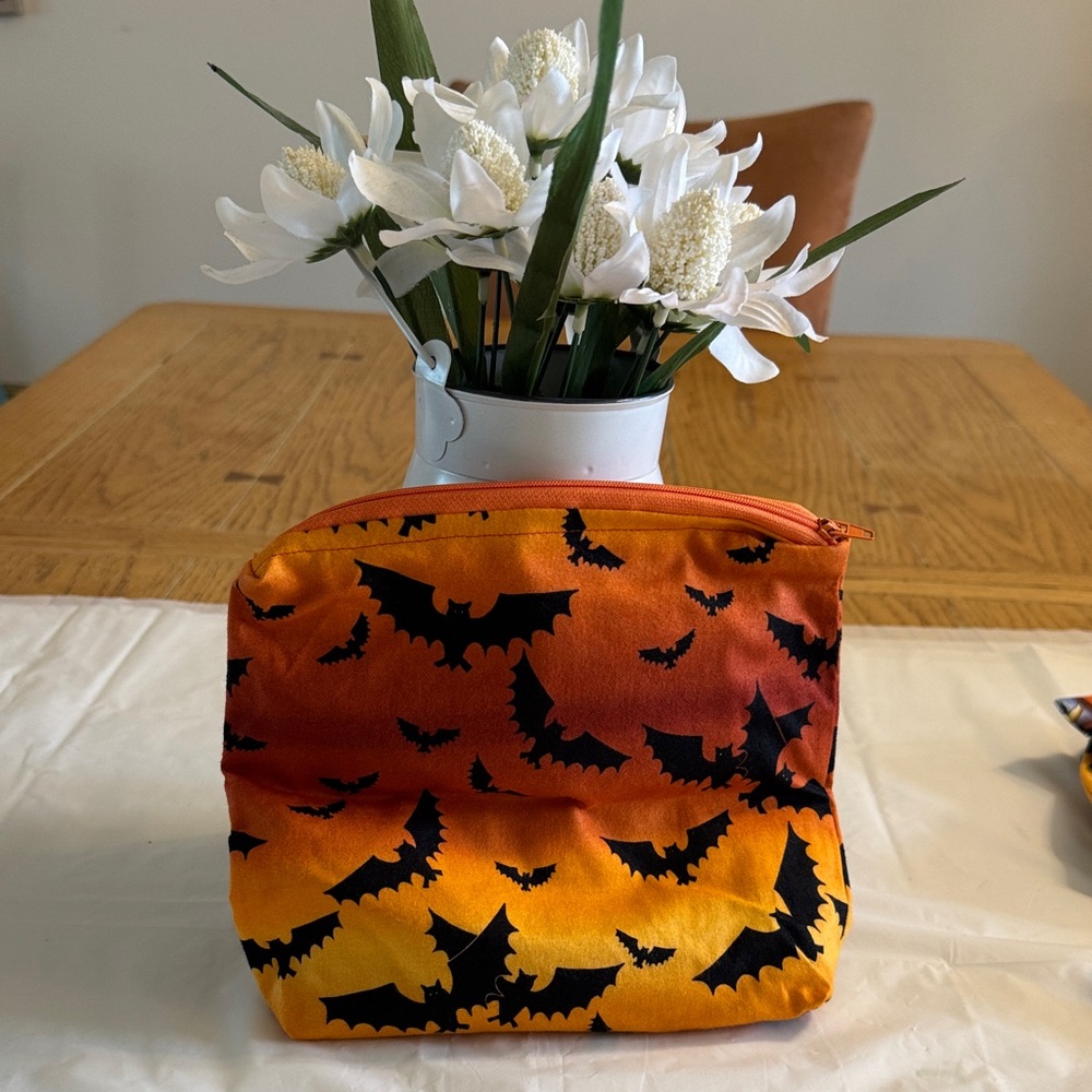 makeup purse